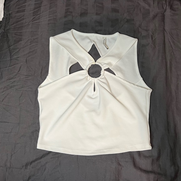 Criss cross, open back top - Picture 1 of 2